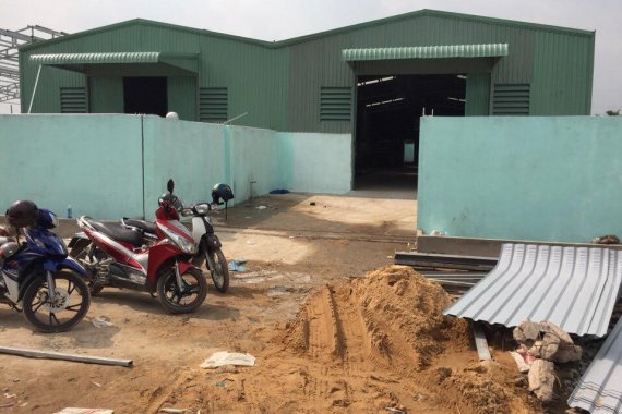 Cần bán nhà xưởng MT Bùi Công Trừng DT: 867m2 thổ cư 653m2